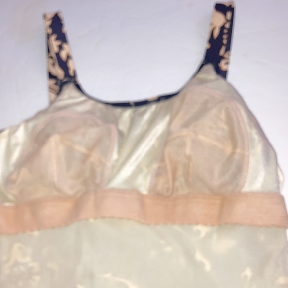 It Figures One Piece Plus Size Swimsuit 18W Tan Navy Blue - Picture 4 of 6